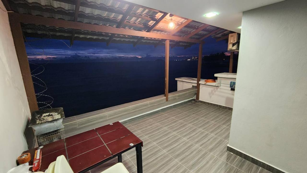 Seaview Holiday Home Porto Dickson Exterior foto