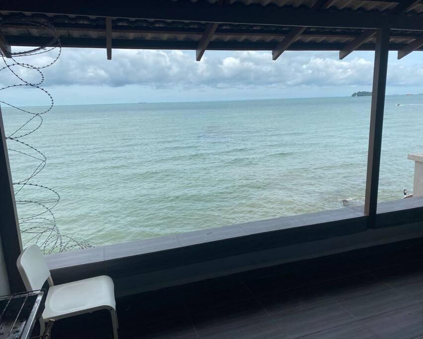 Seaview Holiday Home Porto Dickson Exterior foto